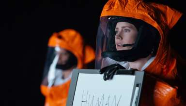 Amy Adams stars in Paramount's ARRIVAL
