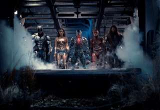 (L-r) Ben Affleck, Gal Gadot, Ray Fisher, Ezra Miller and Jason Mamoa star in Warner Bros. Pictures' JUSTICE LEAGUE